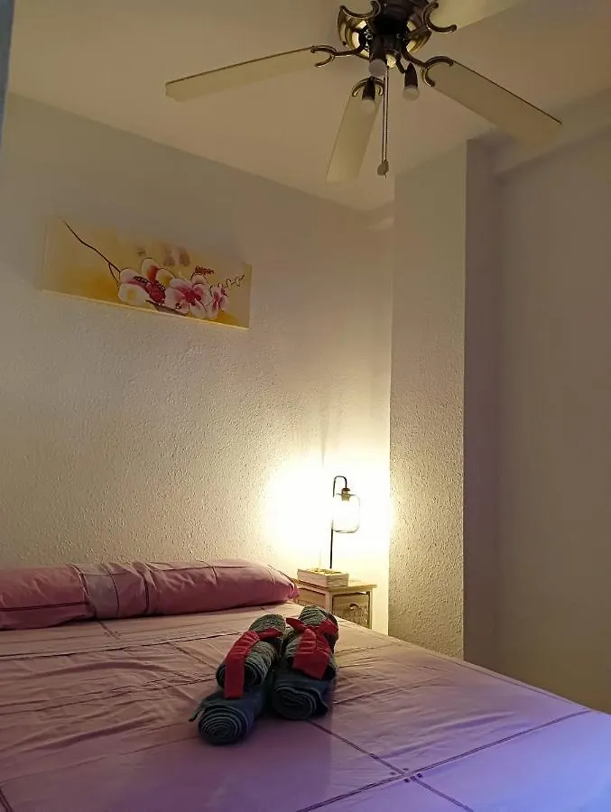 홈스테이 Habitacion Piso Particular En 카스티예하데라쿠에스타 스페인