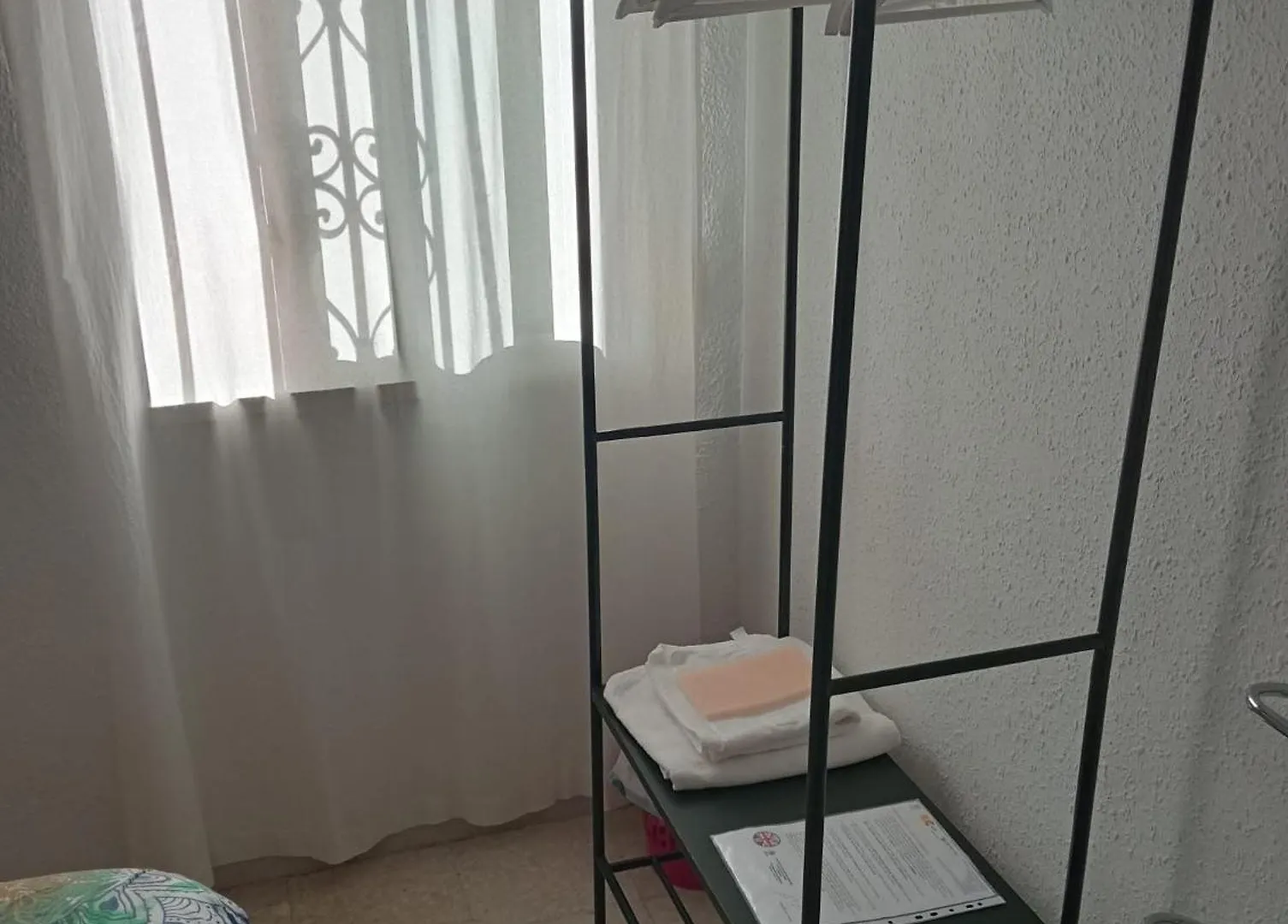 Habitacion Piso Particular En 카스티예하데라쿠에스타 홈스테이