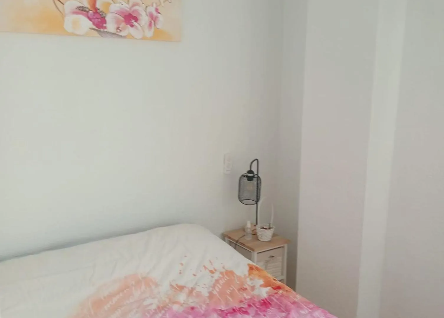 Habitacion Piso Particular En 카스티예하데라쿠에스타 0*,  스페인